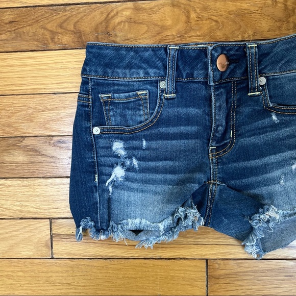 American Eagle distressed ripped cutoff super stretch midi jean shorts 00 - Picture 2 of 7
